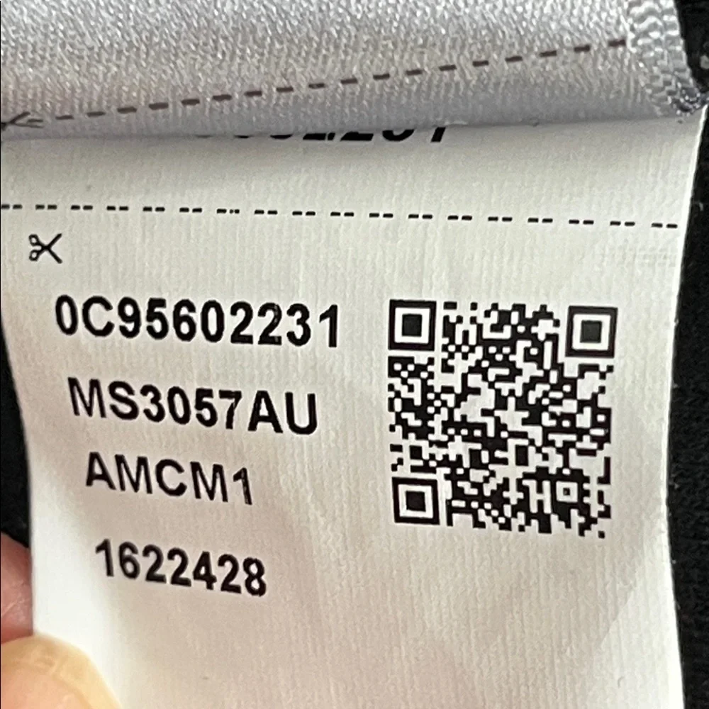 Superdry Sport Men's Gray Black Crewneck Sweatshirt Colorblock Warm Comfortable - Picture 7 of 10